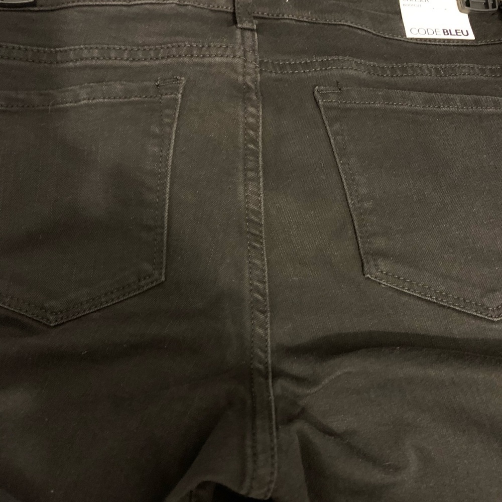 Code Bleu Jeans. - image 6